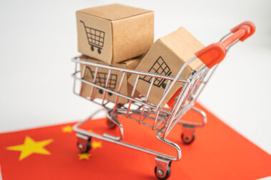 Box with shopping cart logo and China flag, Import Export Shoppi